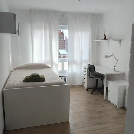 La Arena, Playa San Lorenzo, Centro Vut 5896-as * Хихон